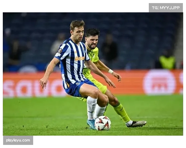 波尔图边后卫助攻积极，成进攻体系重要组成部分